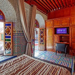 Suite met een Slaapkamer en een King Size Bed